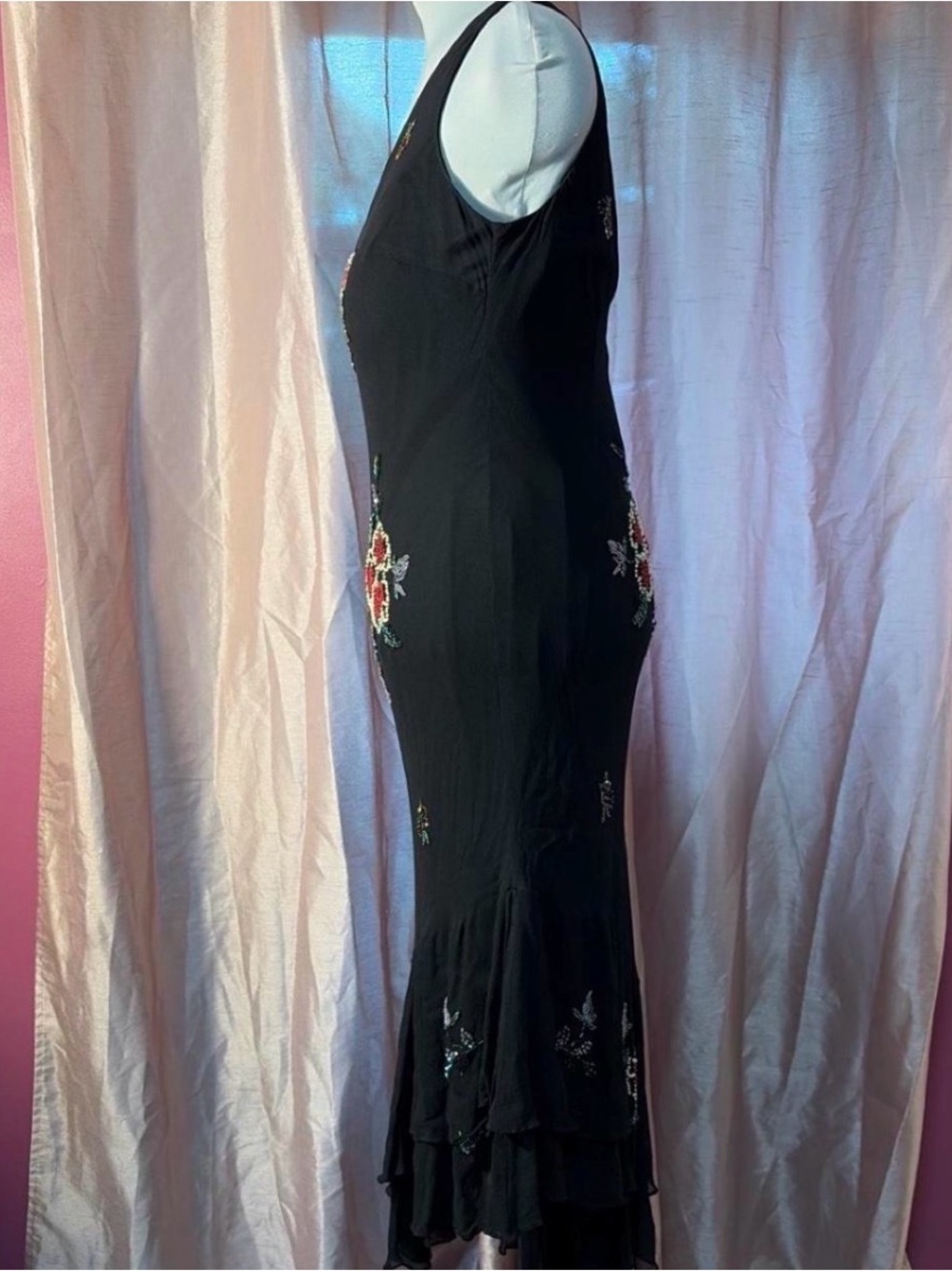 Sue Wong Black Midi Dress with Red and Green Beaded Floral Appliqué - Picture 3 of 7
